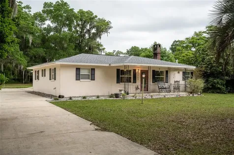 1703 N Stone Street Deland FL 32720