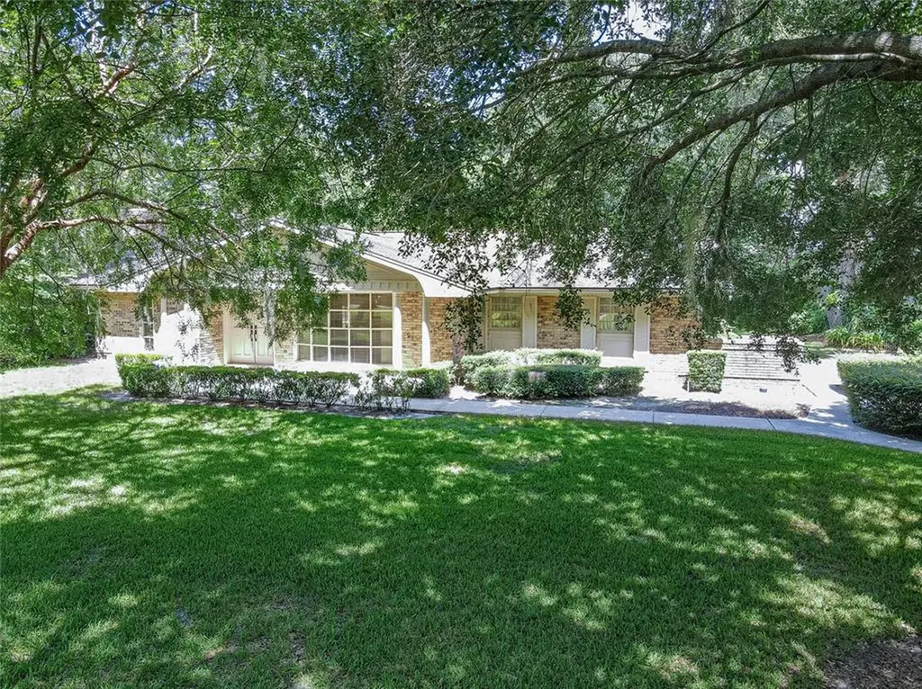 4740 Shorecrest Drive Orlando FL 32817