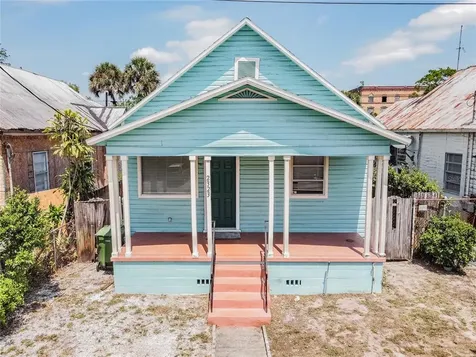 2323 W Grace Street Tampa FL 33607