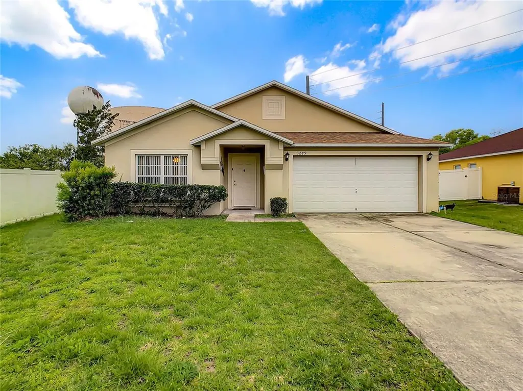 3289 Amberley Park Circle Kissimmee FL 34743