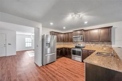 1547 Swan Lake Circle Dundee FL 33838