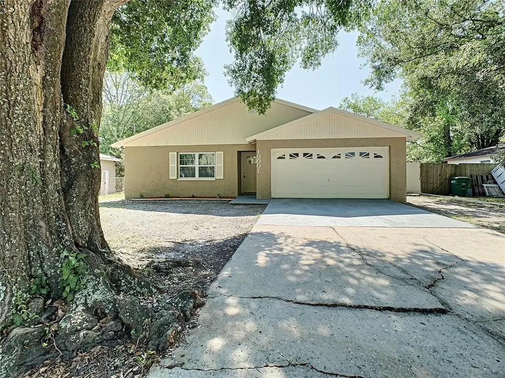 10007 Takomah Trail Tampa FL 33617