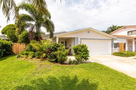 2011 Montana Avenue NE St Petersburg FL 33703