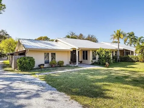 5164 Gantt Road Sarasota FL 34233
