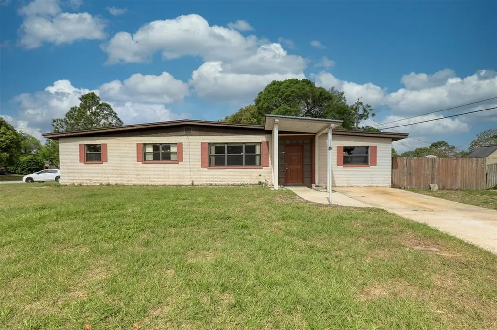 1230 S Evergreen Avenue Clearwater FL 33756