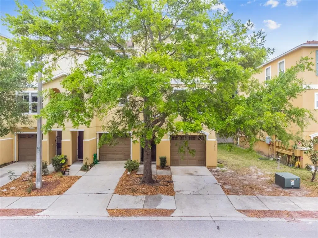 610 Wheaton Trent Place Tampa FL 33619