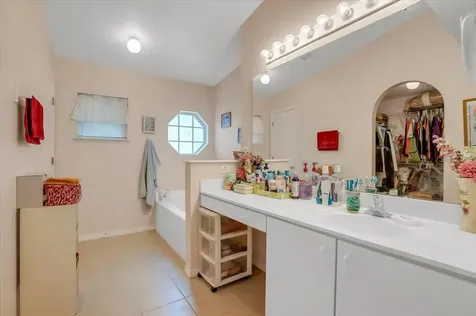 317 Cardiff Avenue Davenport FL 33897