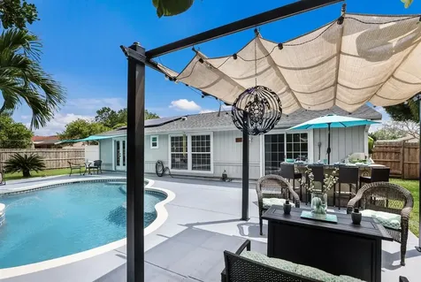 7304 Edenville Drive Sarasota FL 34243