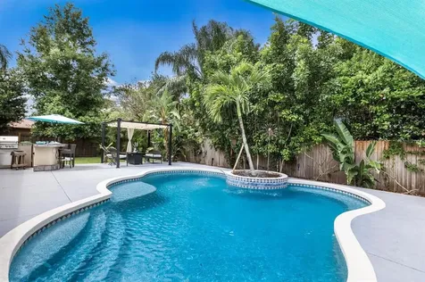 7304 Edenville Drive Sarasota FL 34243