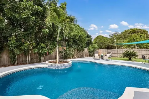 7304 Edenville Drive Sarasota FL 34243