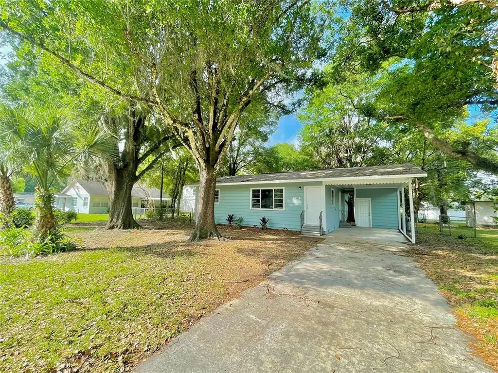 5625 5th Street Zephyrhills FL 33542
