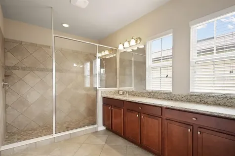 5918 Village Center Drive Lithia FL 33547