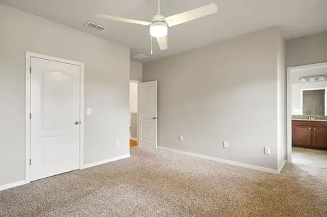 5918 Village Center Drive Lithia FL 33547
