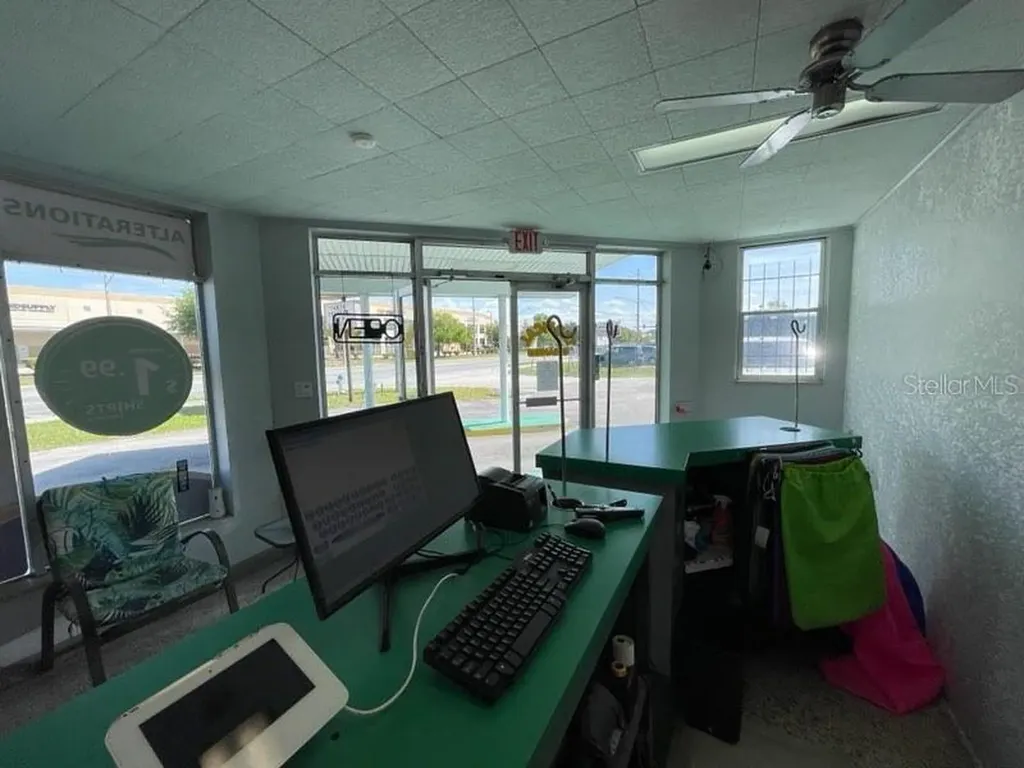 4000 Old Winter Garden Road Orlando FL 32805