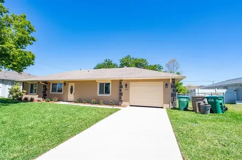 203 NE 11th Place Cape Coral FL 33909
