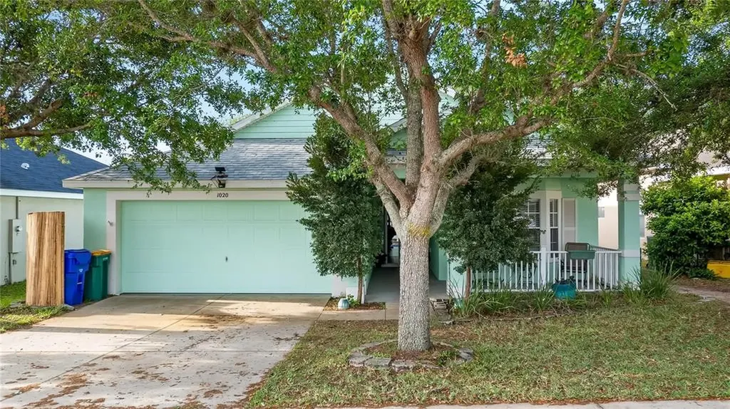 1020 Longville Circle Tavares FL 32778