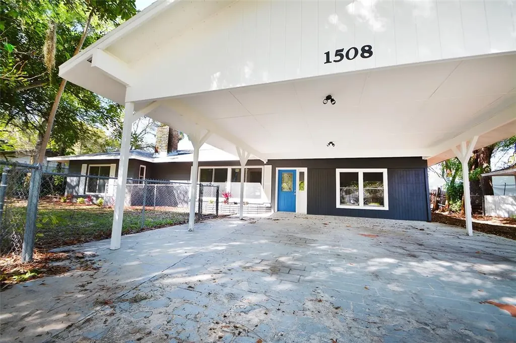 1508 21st Street W Bradenton FL 34205