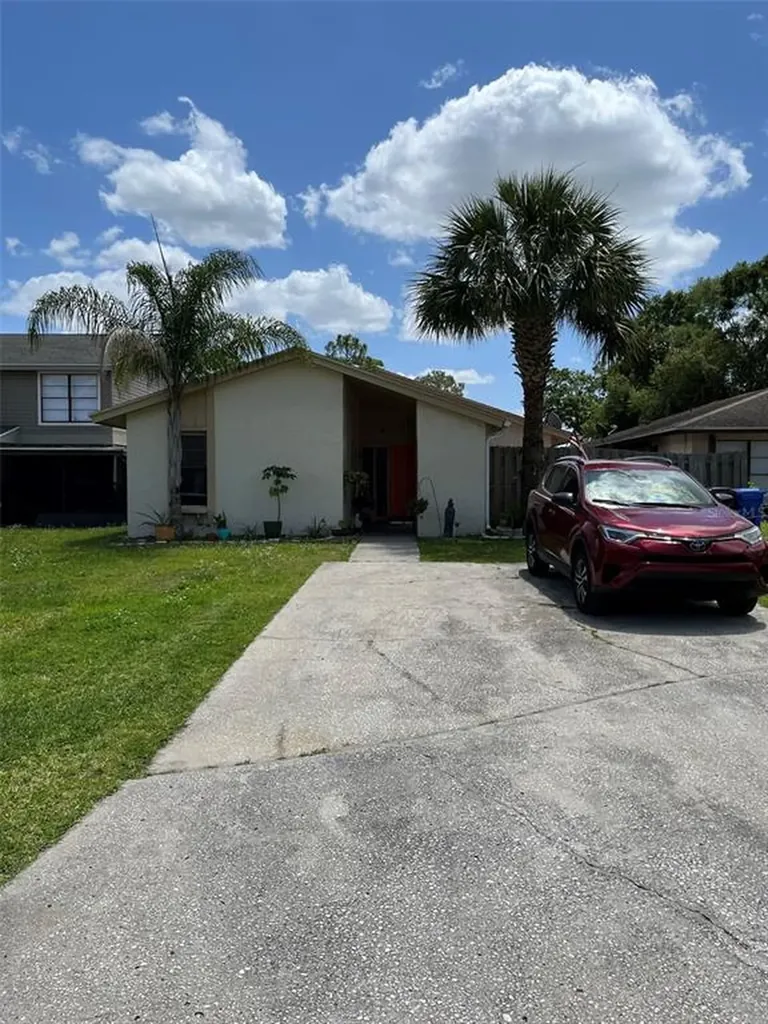5106 Springwater Court Tampa FL 33624