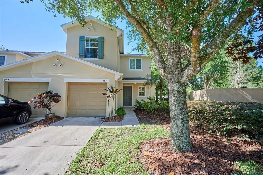 2915 Royal Tuscan Lane Valrico FL 33594
