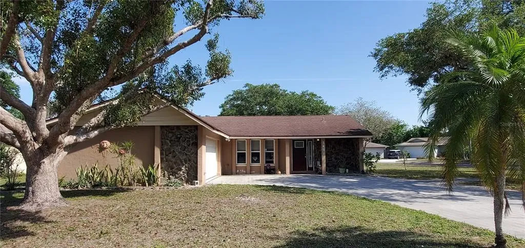 5491 Foxwood Drive Sarasota FL 34232
