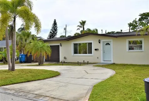 221 85th Avenue N St Petersburg FL 33702
