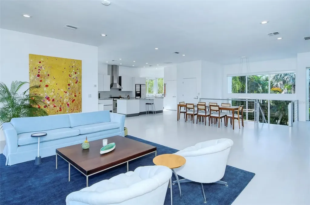 213 N Washington Drive Sarasota FL 34236