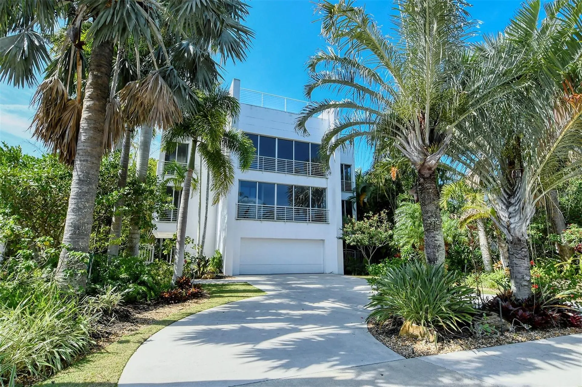 213 N Washington Drive Sarasota FL 34236