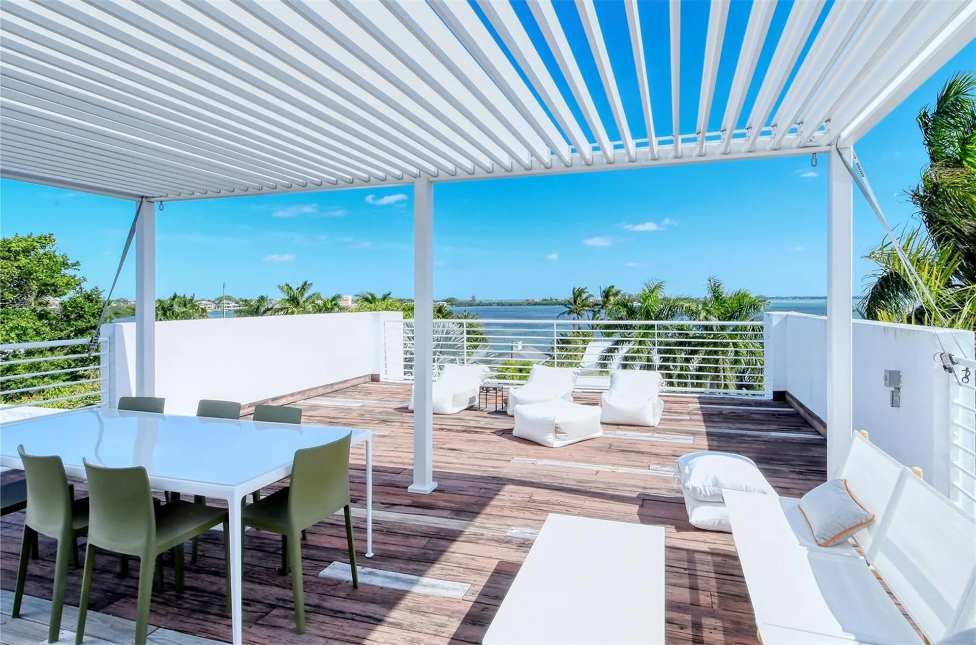 213 N Washington Drive Sarasota FL 34236