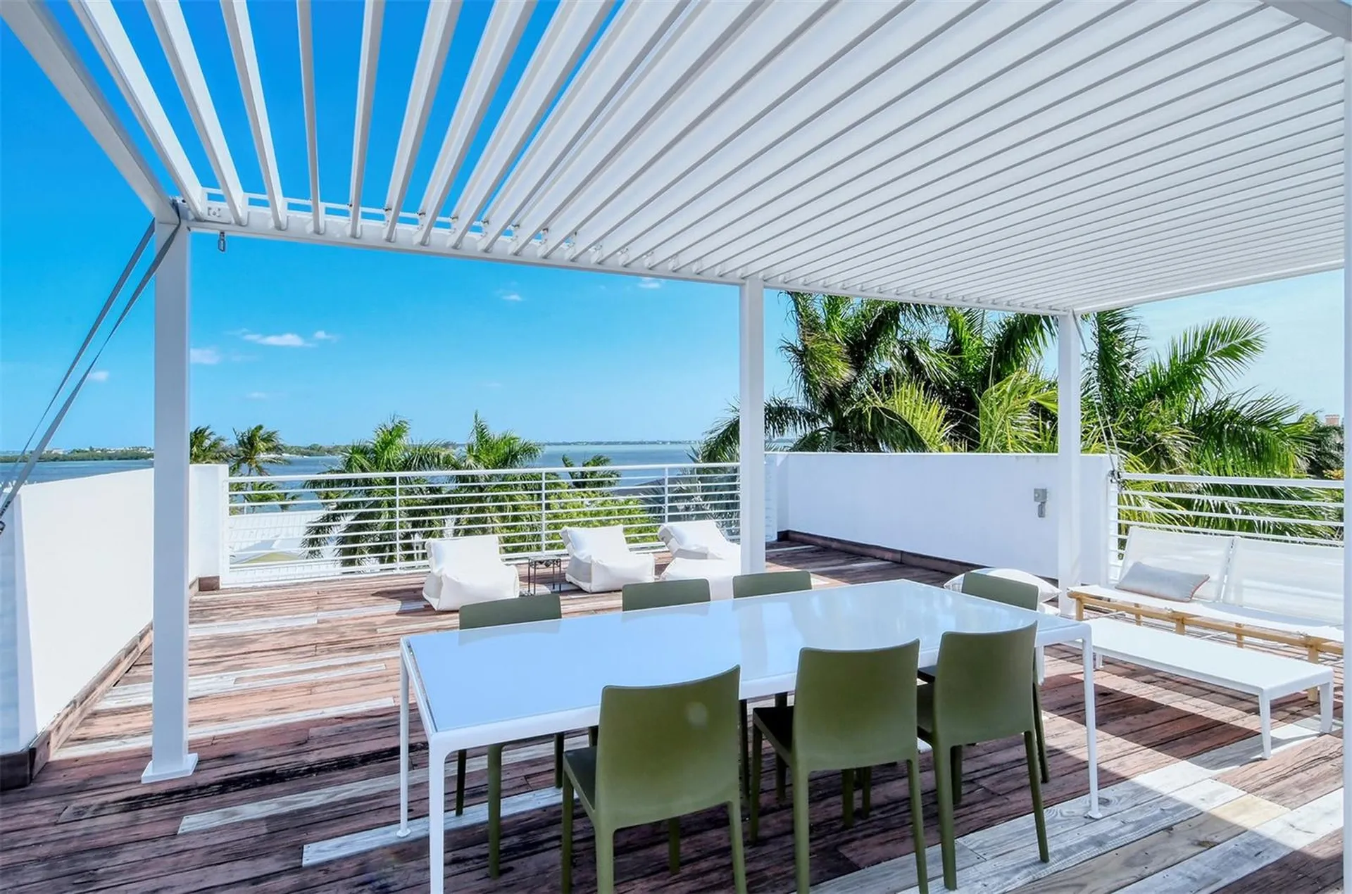 213 N Washington Drive Sarasota FL 34236