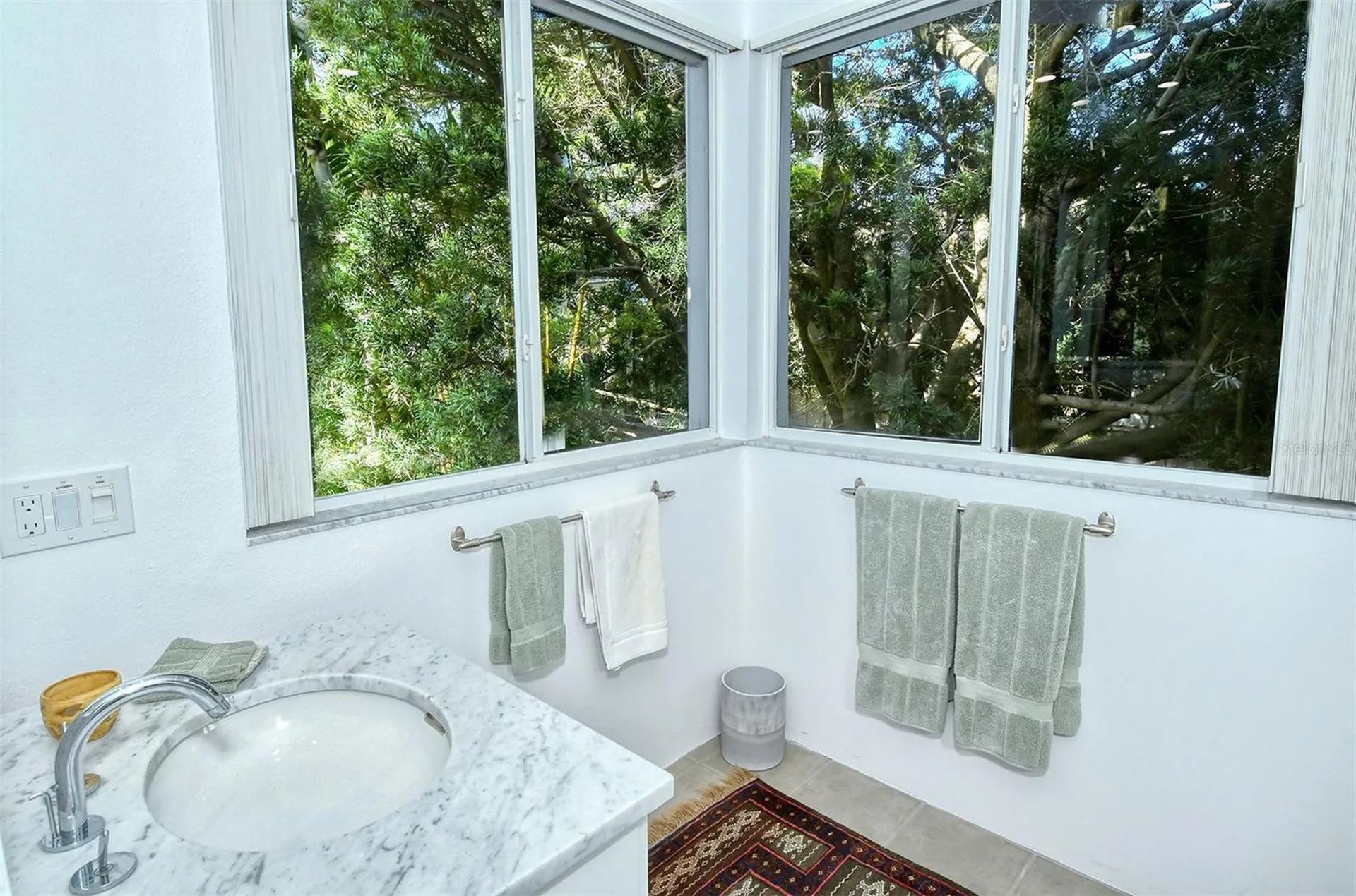 213 N Washington Drive Sarasota FL 34236