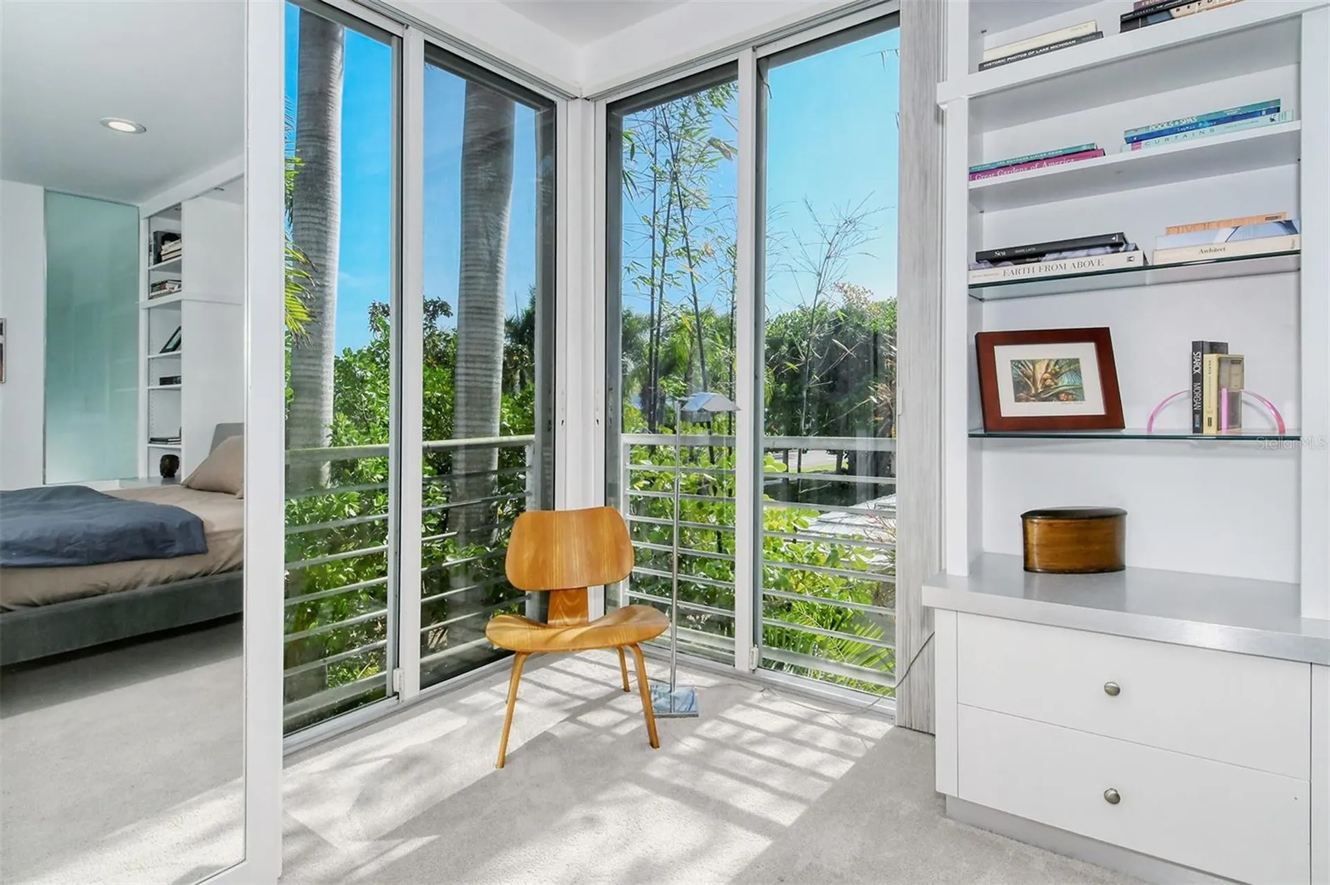 213 N Washington Drive Sarasota FL 34236
