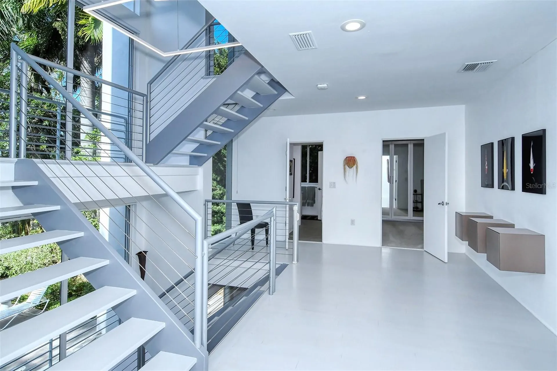 213 N Washington Drive Sarasota FL 34236