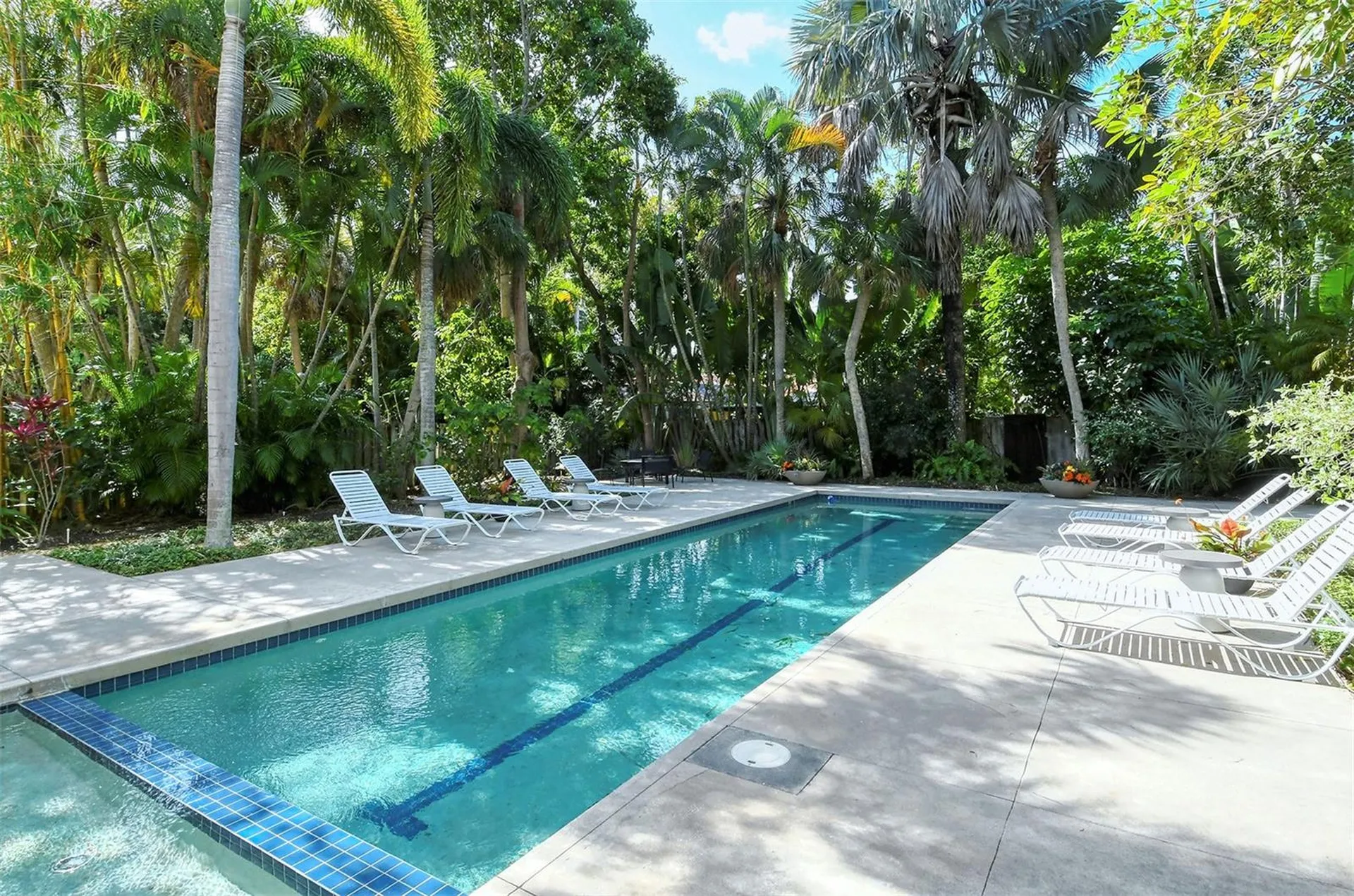 213 N Washington Drive Sarasota FL 34236