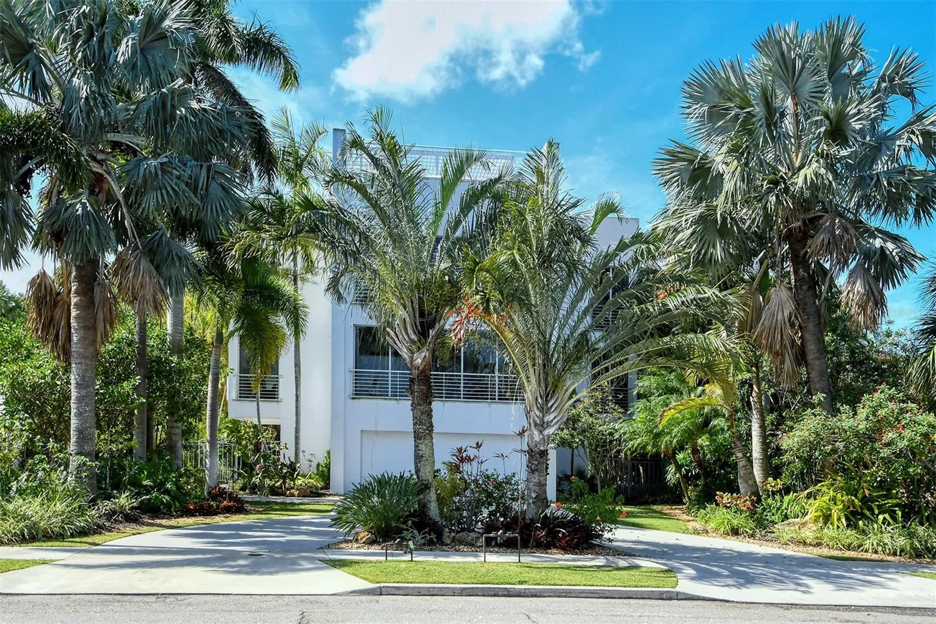 213 N Washington Drive Sarasota FL 34236