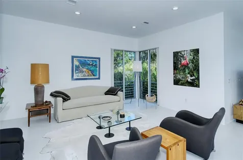 213 N Washington Drive Sarasota FL 34236