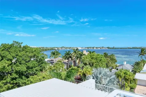 213 N Washington Drive Sarasota FL 34236