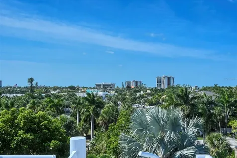 213 N Washington Drive Sarasota FL 34236
