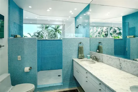 213 N Washington Drive Sarasota FL 34236