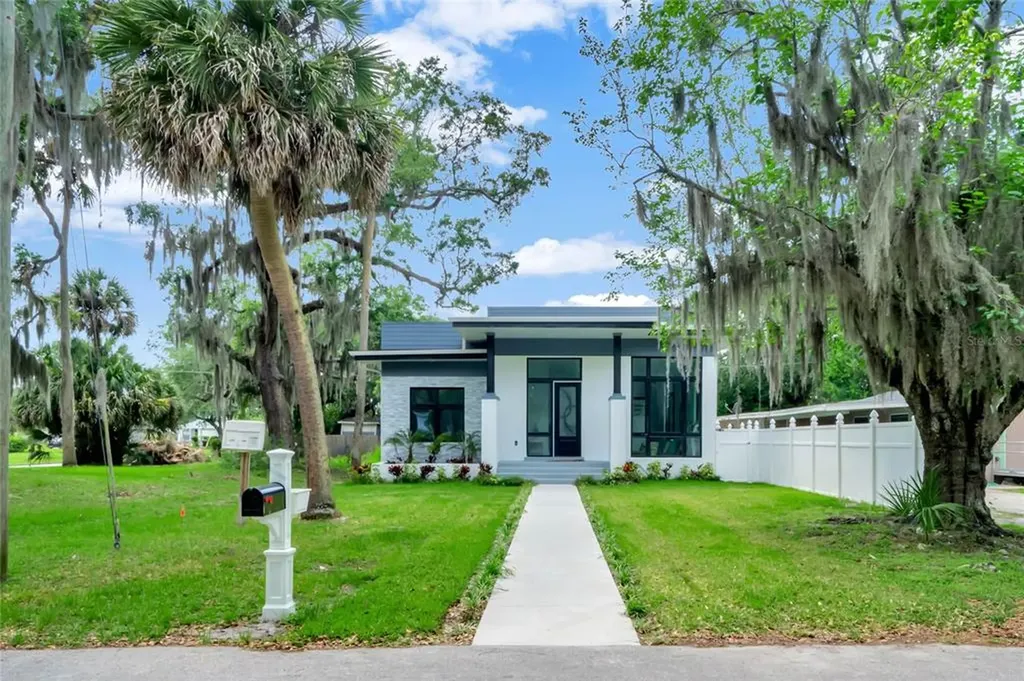 1020 S Maple Avenue Sanford FL 32771