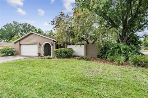 15824 Knollview Drive Tampa FL 33624