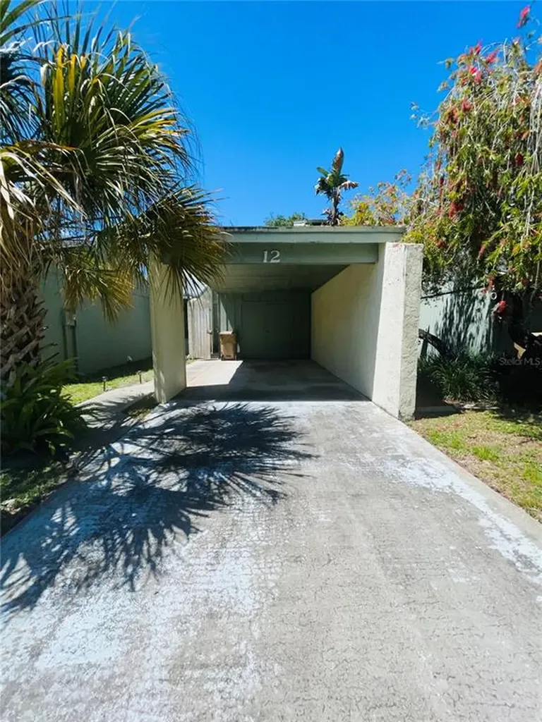 12 Saint Andrews Court Kissimmee FL 34759