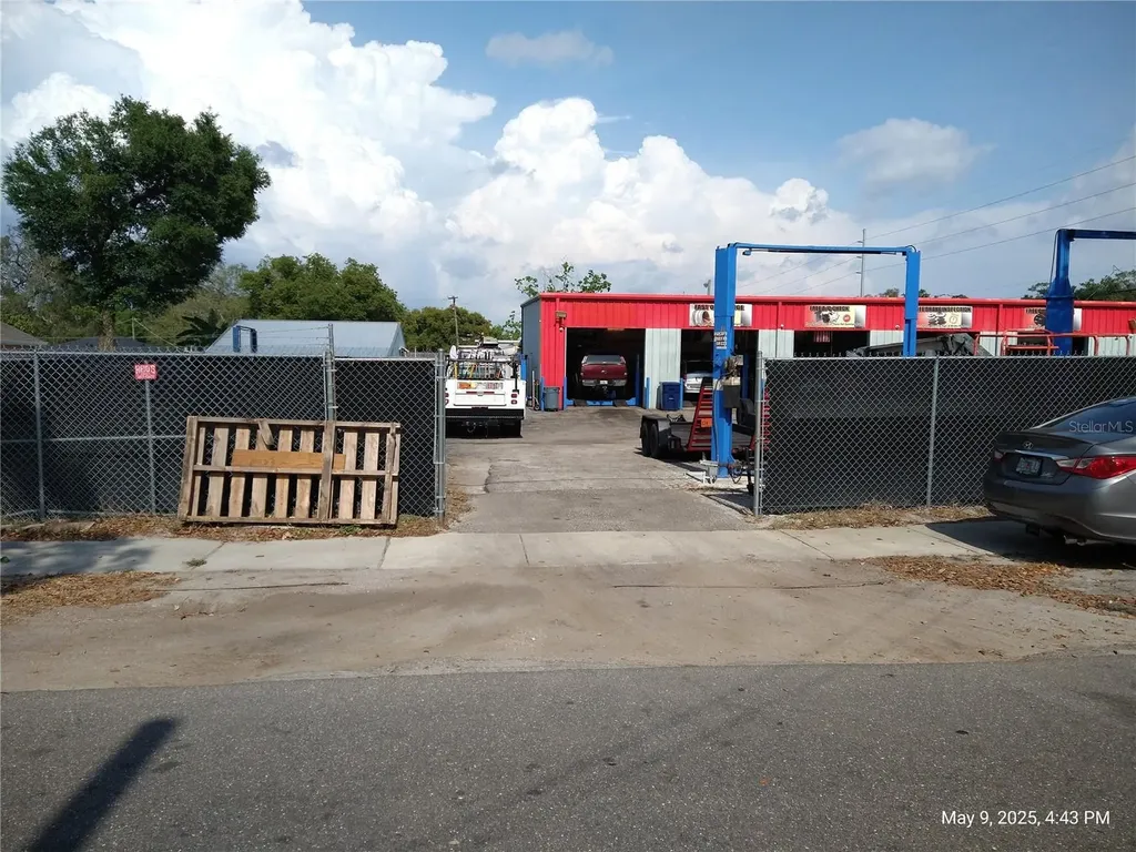 715 West Waters Avenue Tampa FL 33604