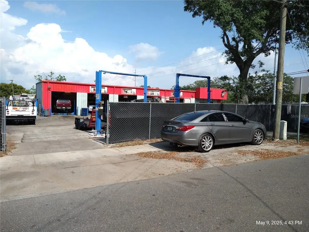 715 West Waters Avenue Tampa FL 33604