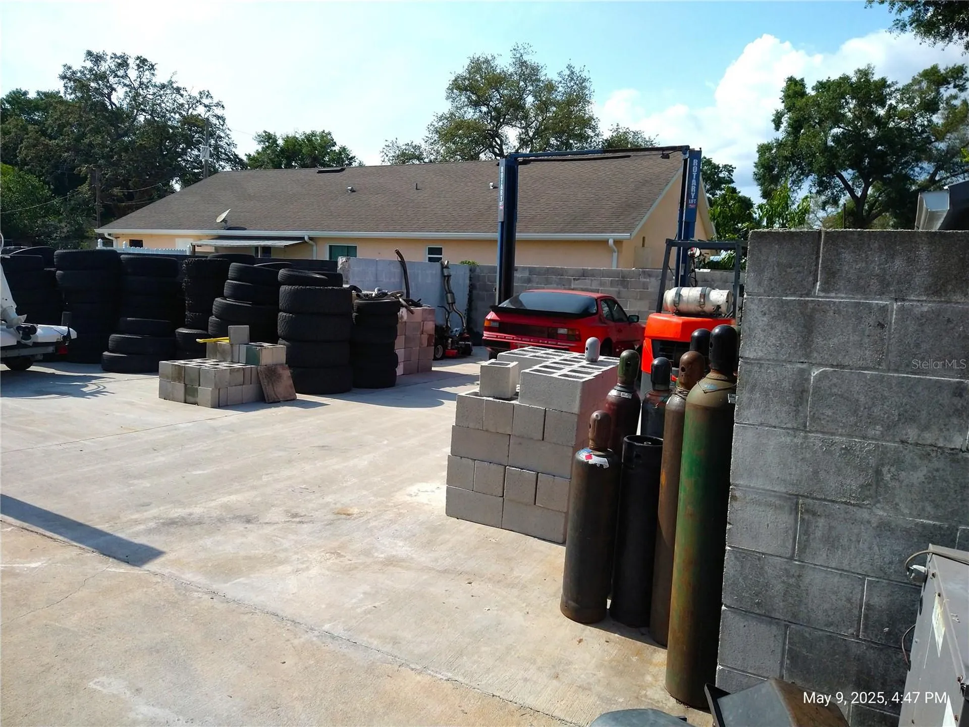 715 West Waters Avenue Tampa FL 33604