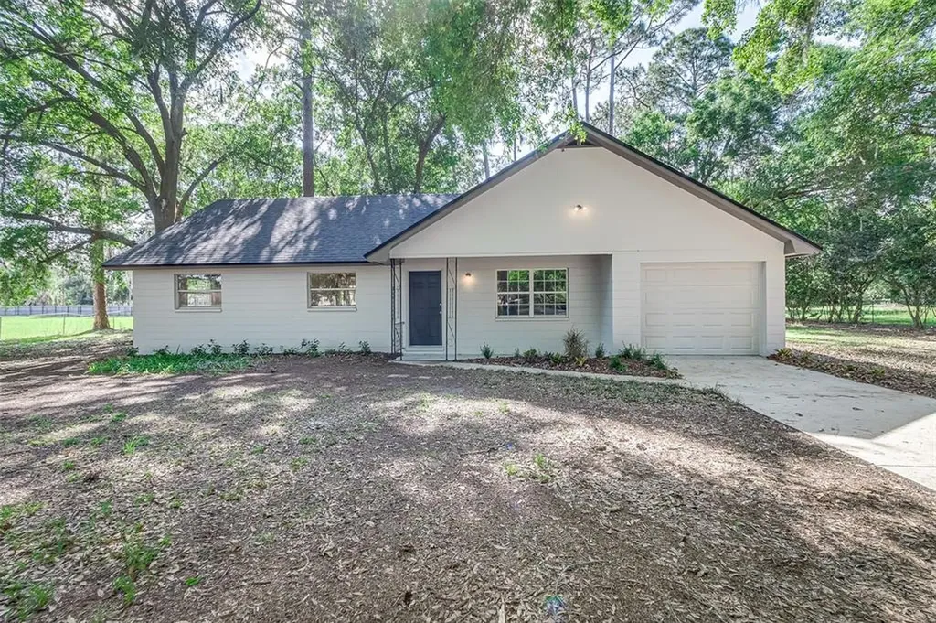 8724 Pine Tree Drive Lakeland FL 33809
