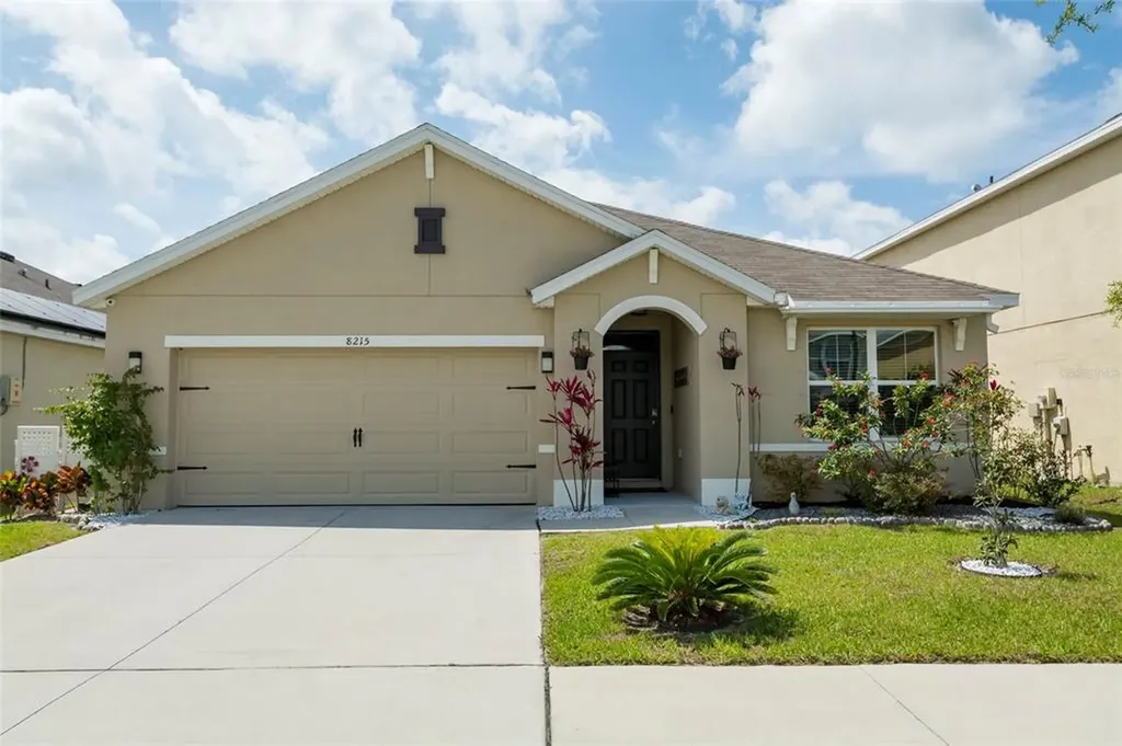 8215 Bilston Village Lane Gibsonton FL 33534