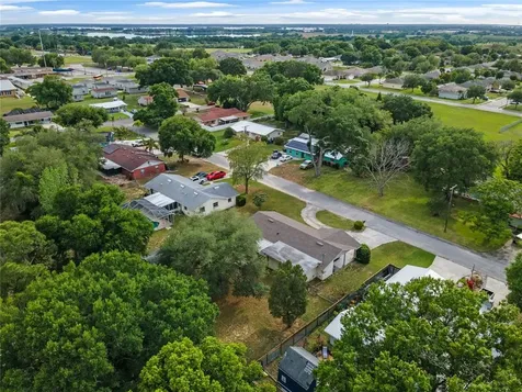 1903 S 8th Street Haines City FL 33844