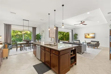 3711 W Watrous Avenue Tampa FL 33629