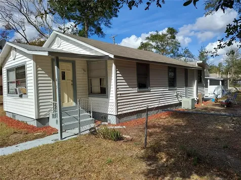 445 W Walts Avenue Deland FL 32720