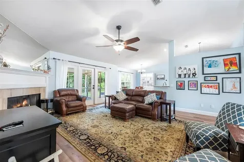 25242 SW 19th Avenue Newberry FL 32669